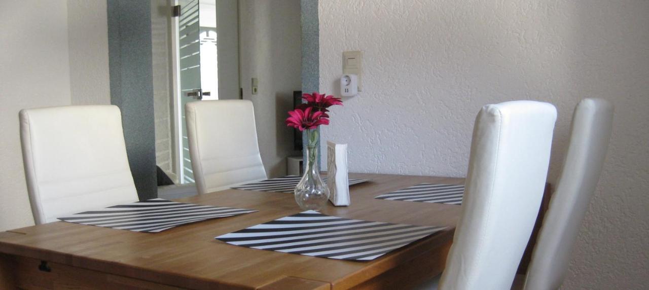 Apartamento Schwarz-Weiss Eintritt in den EP über uns garantiert Rust Exterior foto